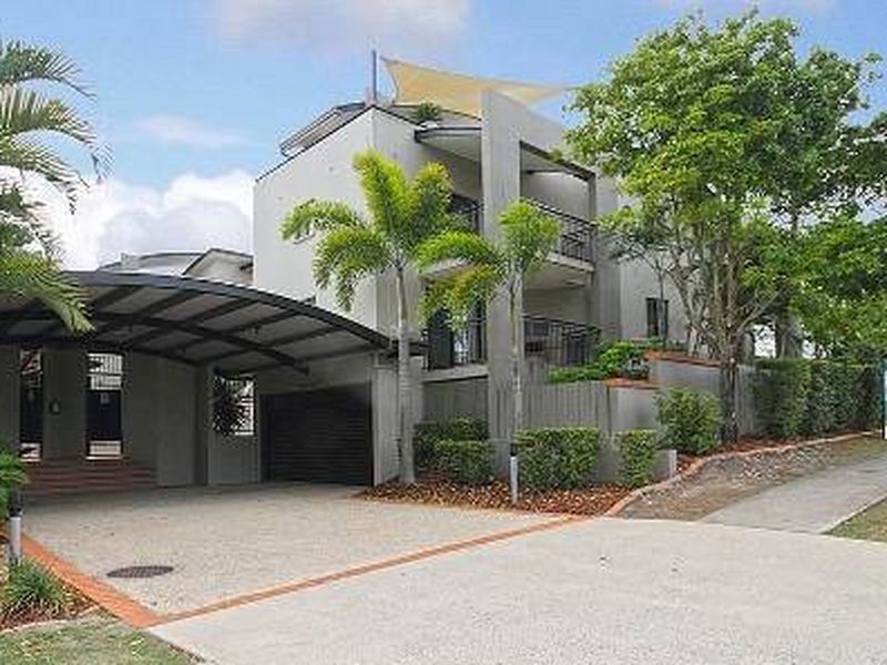 12/13 Vectis Street, Norman Park QLD 4170