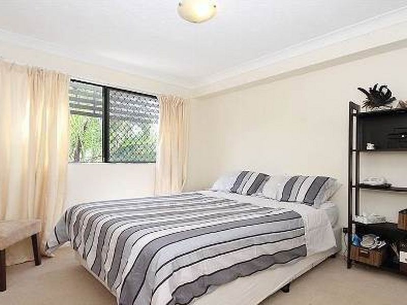 12/13 Vectis Street, Norman Park QLD 4170