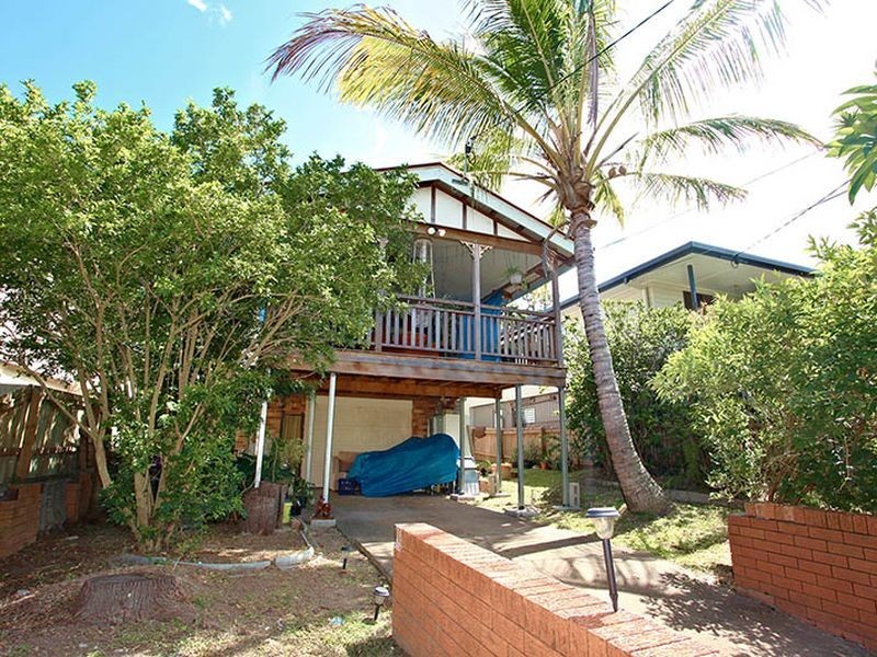 144 Morehead Avenue, Norman Park QLD 4170