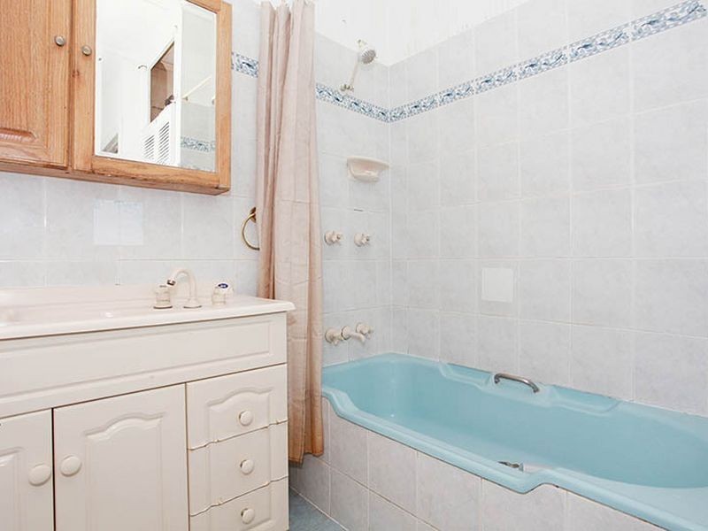 144 Morehead Avenue, Norman Park QLD 4170