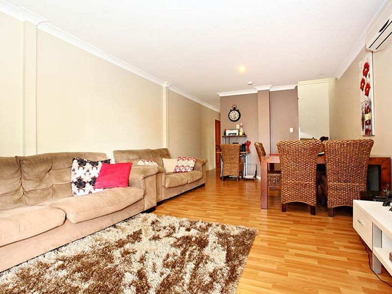 4/32 Cambridge Street, Carina Heights QLD 4152