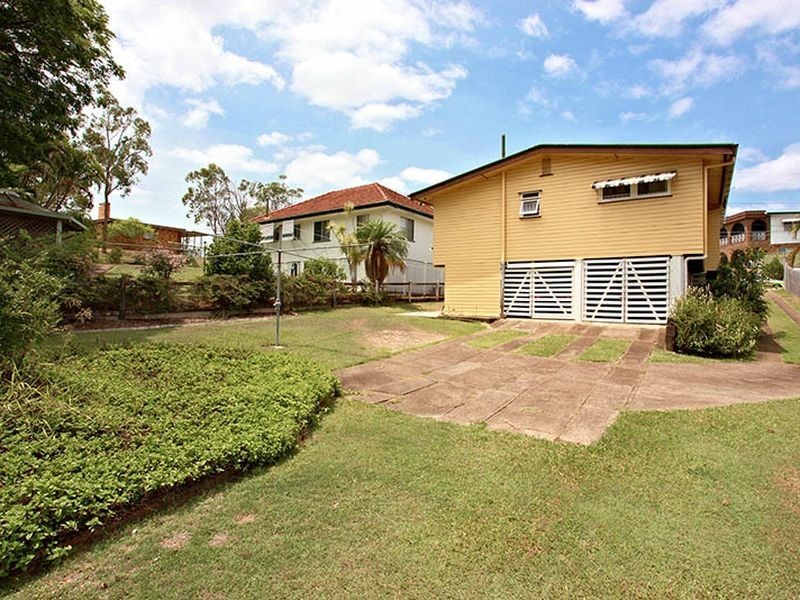 10 Miawela Street, Seven Hills QLD 4170