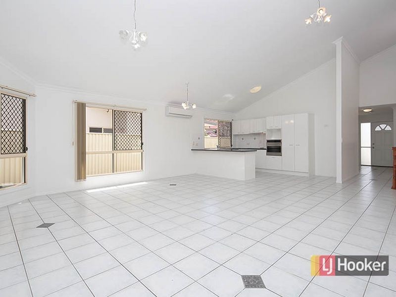 20 Melaleuca Pl., Carindale QLD 4152