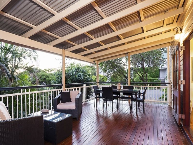 3 Longfellow Street, Norman Park QLD 4170