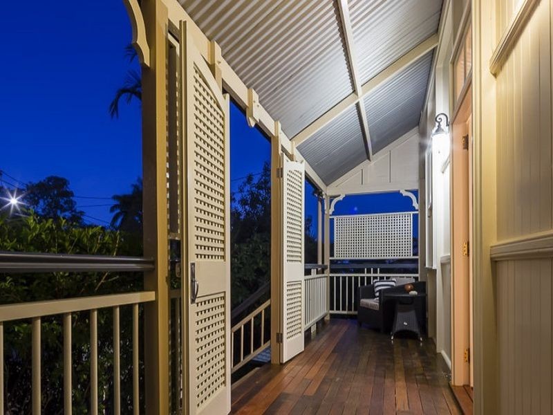 3 Longfellow Street, Norman Park QLD 4170