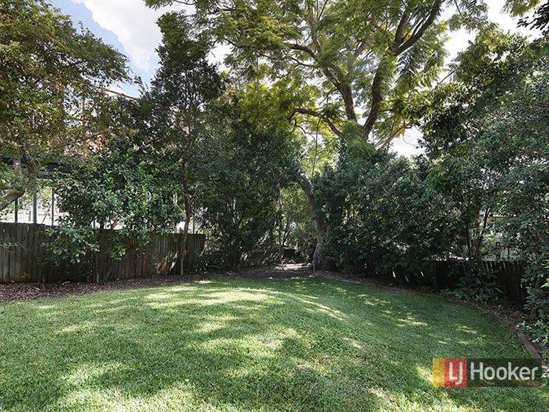 100 Ashgrove Avenue, Ashgrove QLD 4060