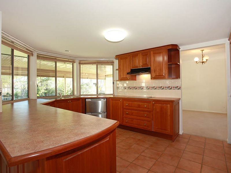 3 Linwood Street, Carindale QLD 4152