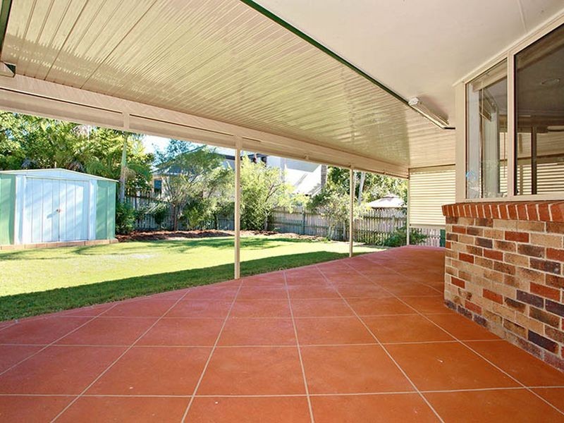 3 Linwood Street, Carindale QLD 4152