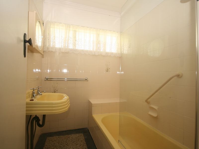 17 Risley Street, Carina QLD 4152