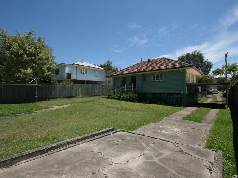 17 Risley Street, Carina QLD 4152