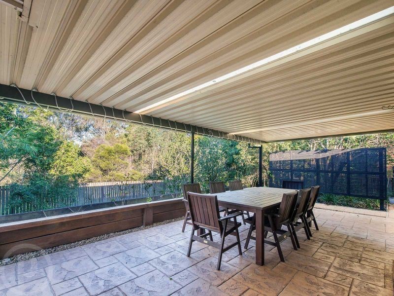 5 Olivia Driva, Carina Heights QLD 4152