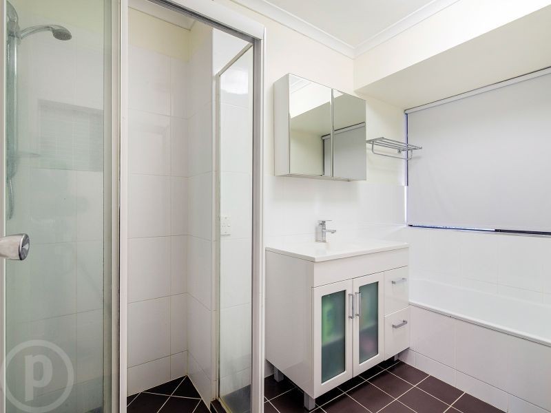 5 Olivia Driva, Carina Heights QLD 4152