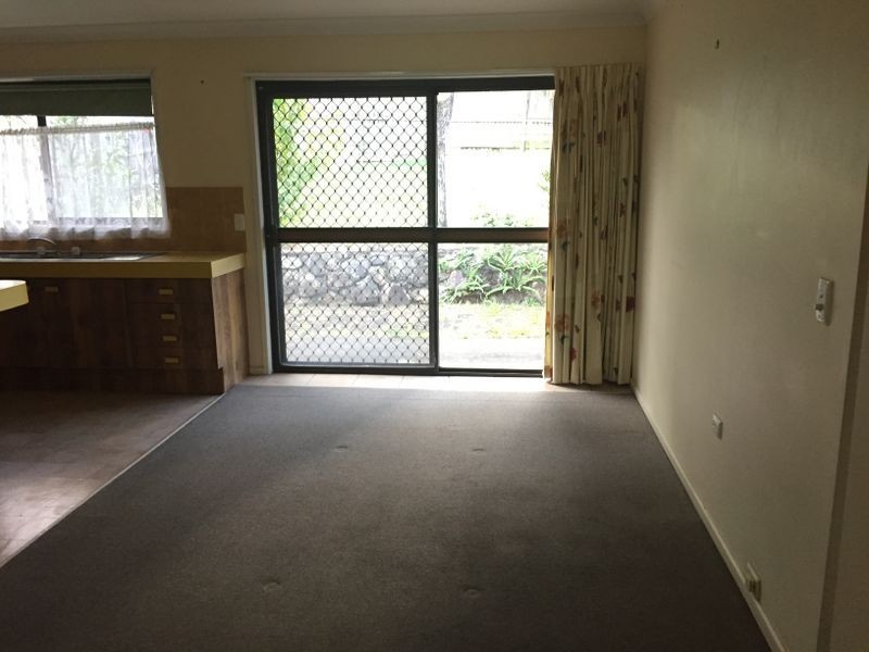 51 Bedivere Street, Carindale QLD 4152