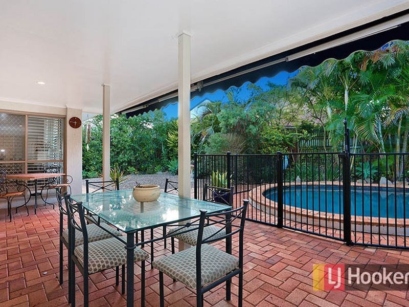 11 Talaroo Street, Carindale QLD 4152