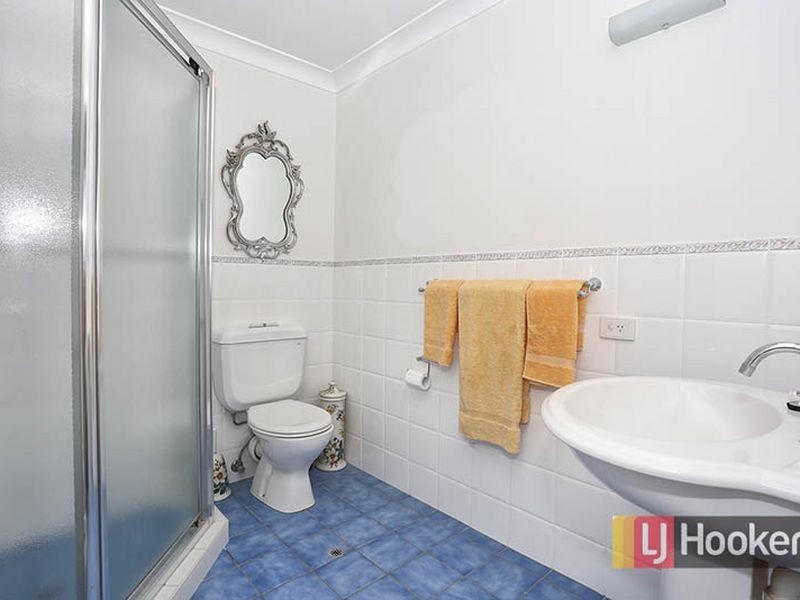 11 Talaroo Street, Carindale QLD 4152