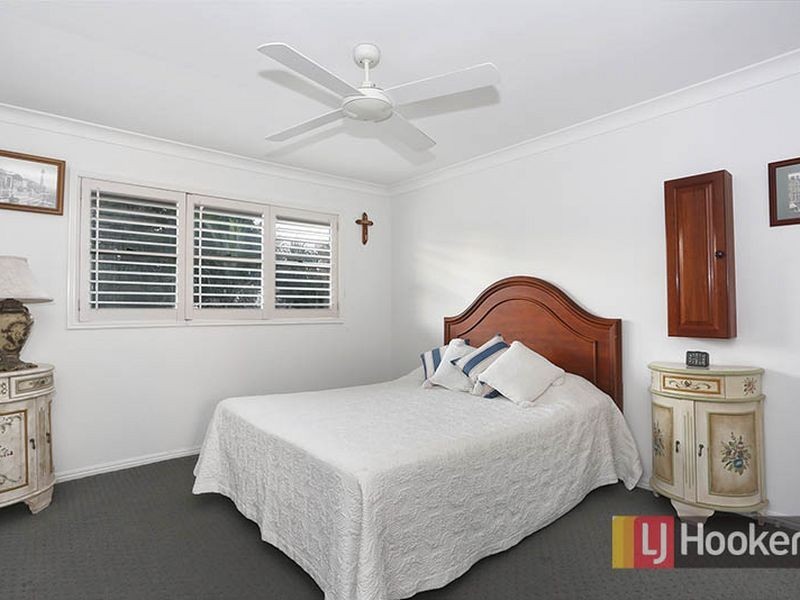 11 Talaroo Street, Carindale QLD 4152