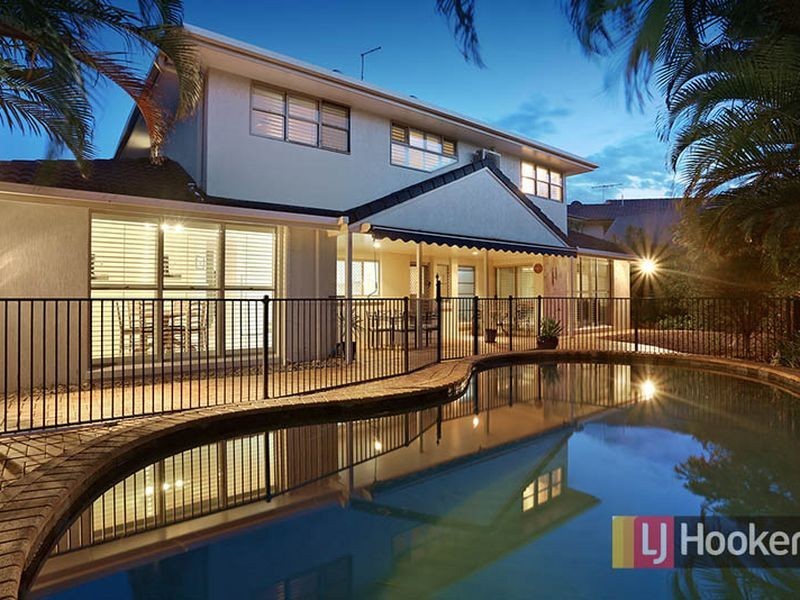 11 Talaroo Street, Carindale QLD 4152