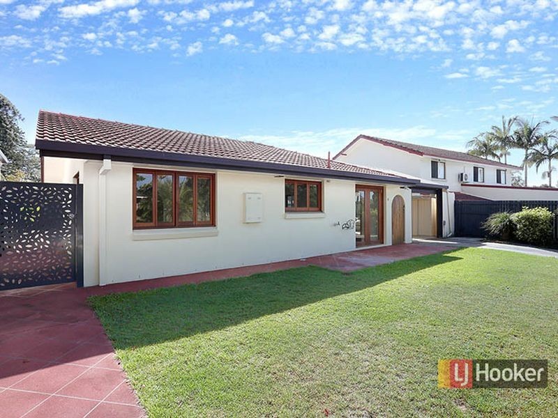 2A Brodick Street, Carindale QLD 4152