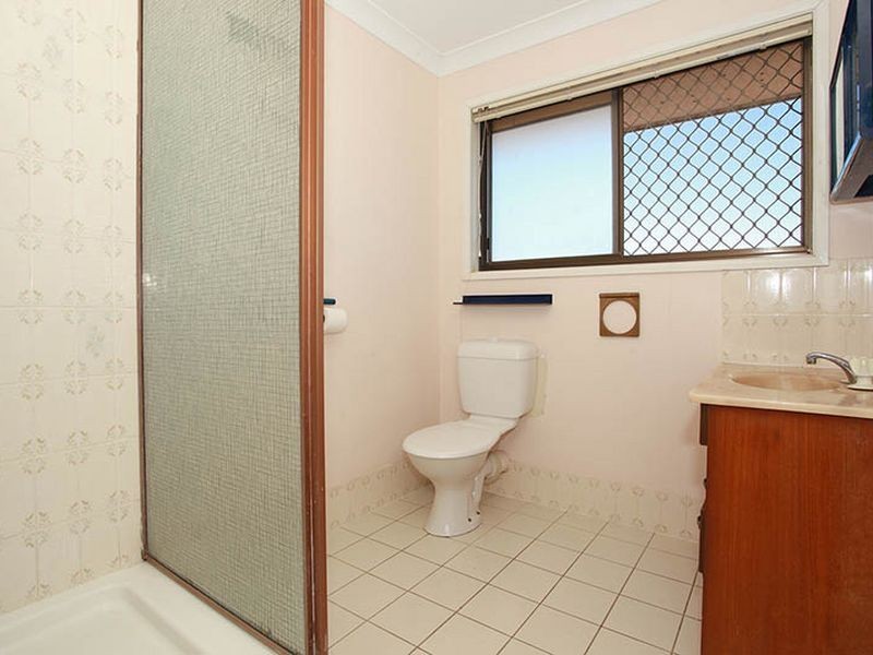 12 Urquhart Street, Carindale QLD 4152