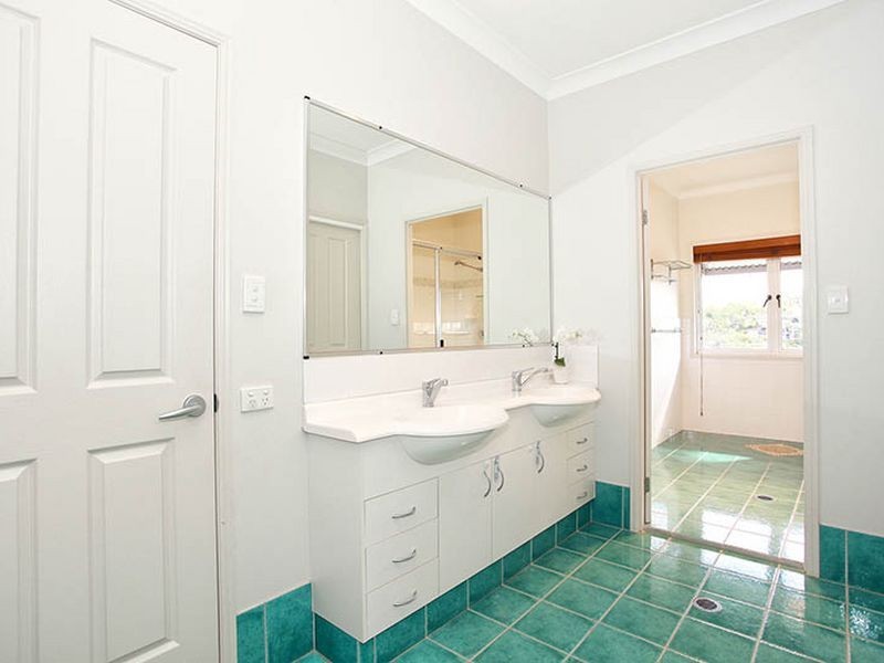 48 Madison Place, Carina QLD 4152