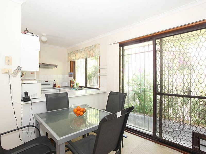 2/159 Watson Street, Camp Hill QLD 4152
