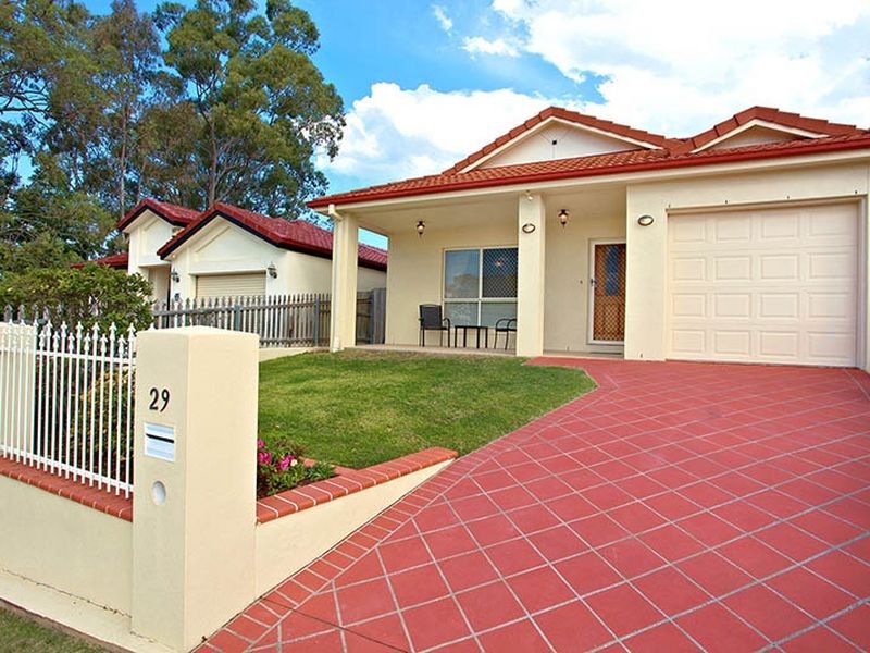 29 Bernecker Street, Carina QLD 4152