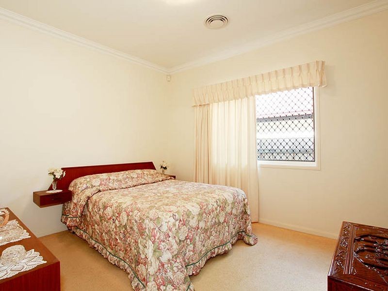 29 Bernecker Street, Carina QLD 4152