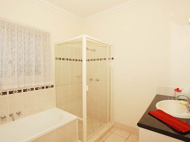 29 Bernecker Street, Carina QLD 4152