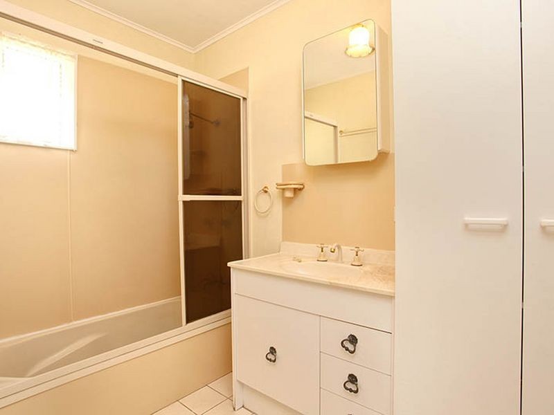 52 Fursden Road, Carina QLD 4152