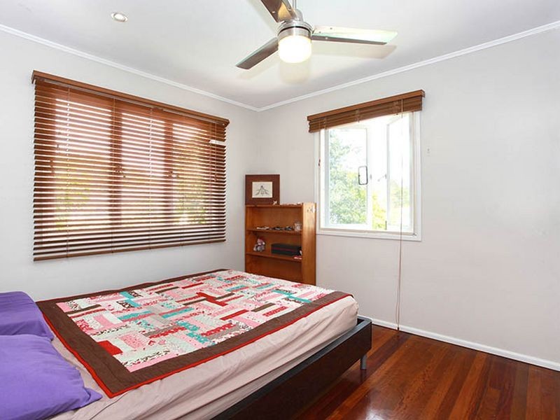 62 Bernecker Street, Carina QLD 4152
