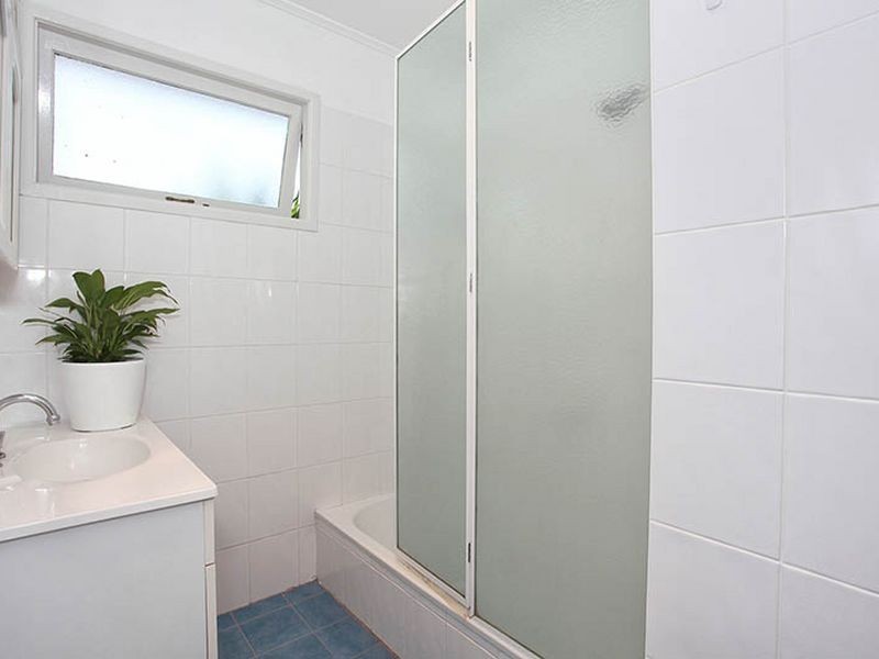 62 Bernecker Street, Carina QLD 4152