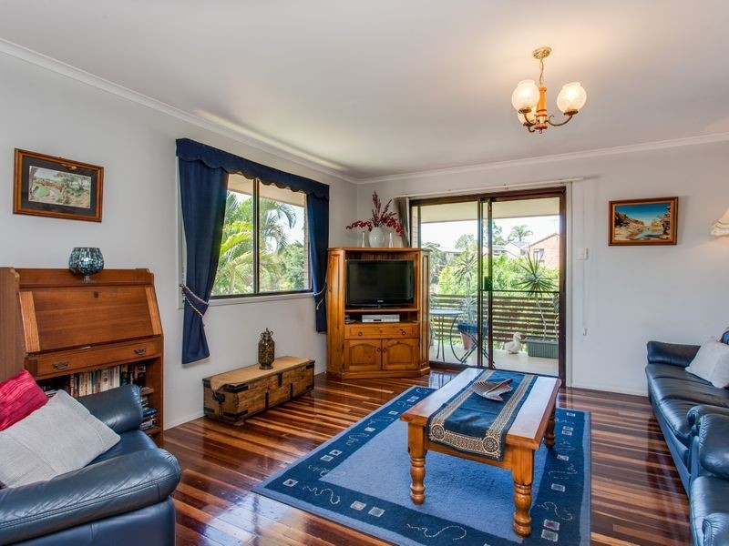 48 Foxmont Drive, Carina QLD 4152