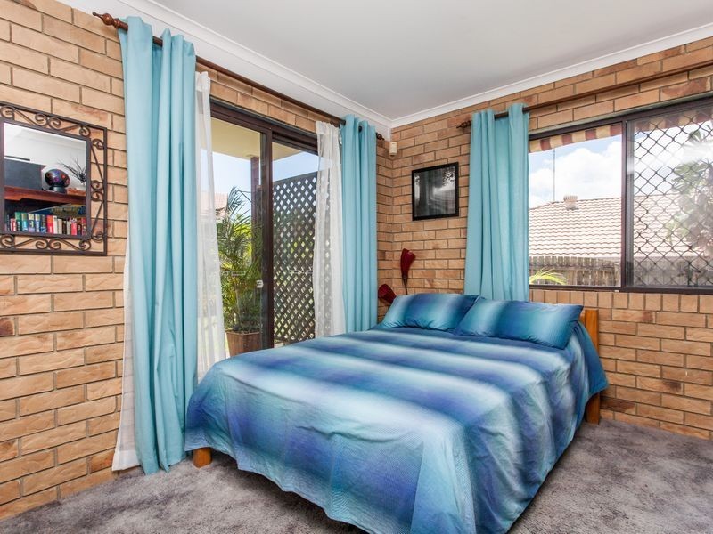 48 Foxmont Drive, Carina QLD 4152