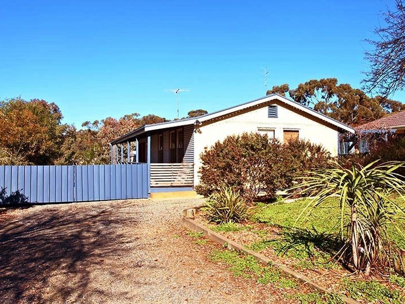 28 Kelly Street, Clare SA 5453