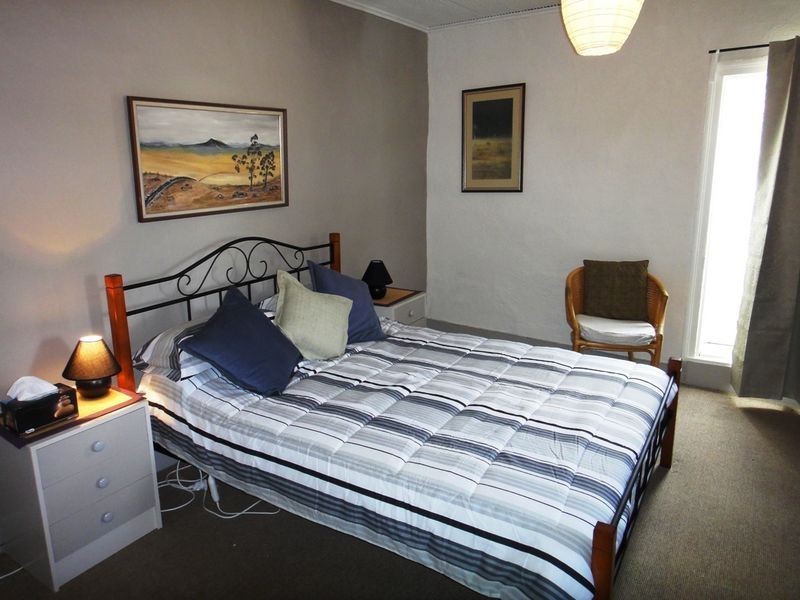 6 Helston Street, Burra SA 5417