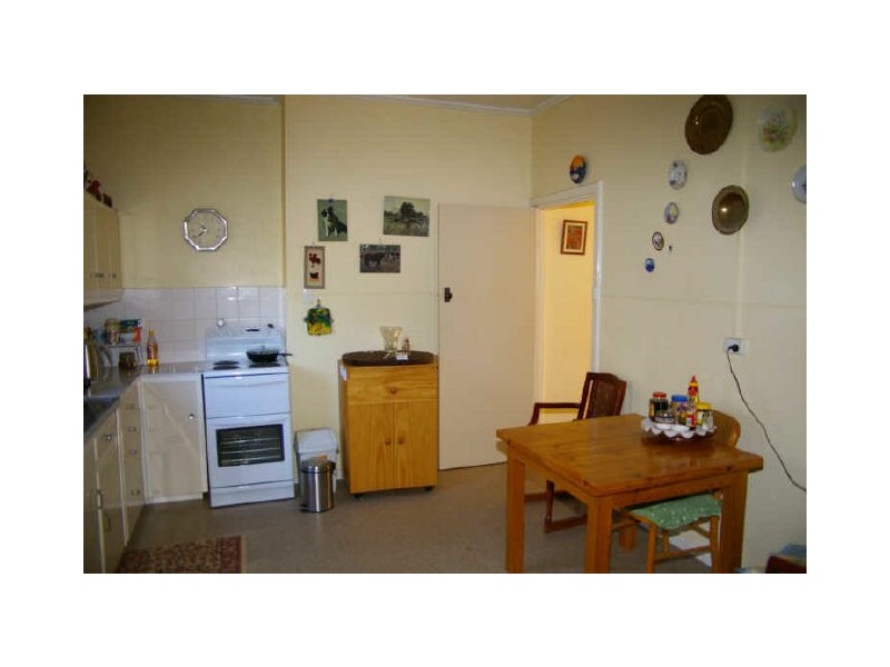 17 Melrose Avenue, Clare SA 5453