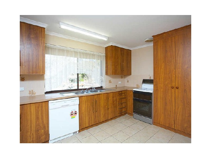 41 Burton Street, Clare SA 5453