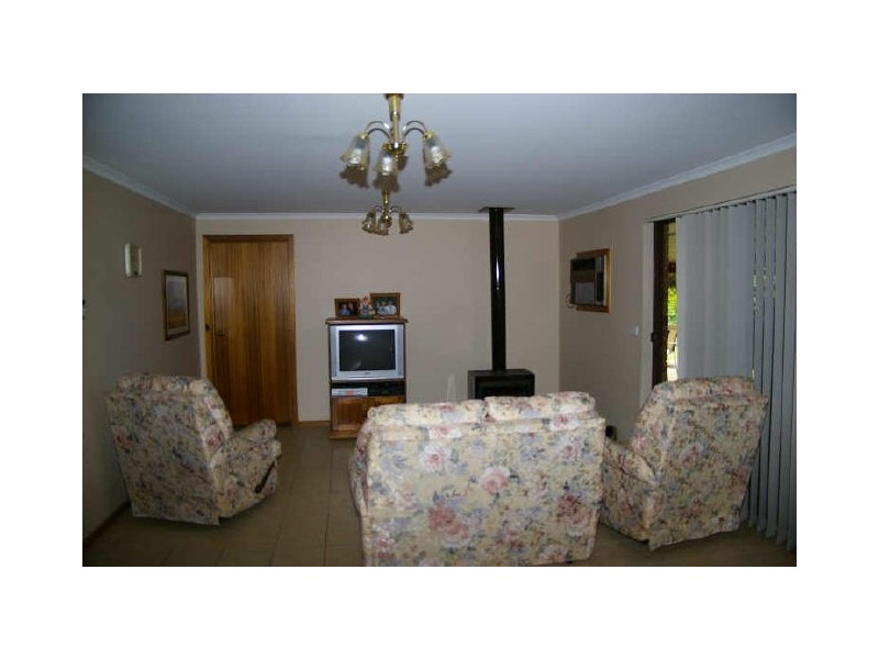 41 Burton Street, Clare SA 5453