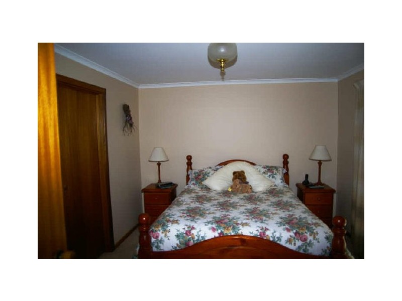 41 Burton Street, Clare SA 5453