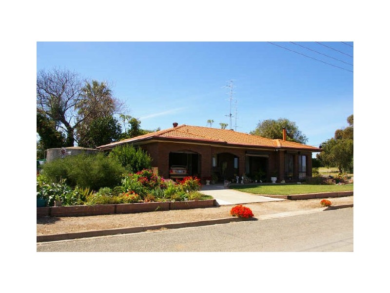 2 John Street, Blyth SA 5462