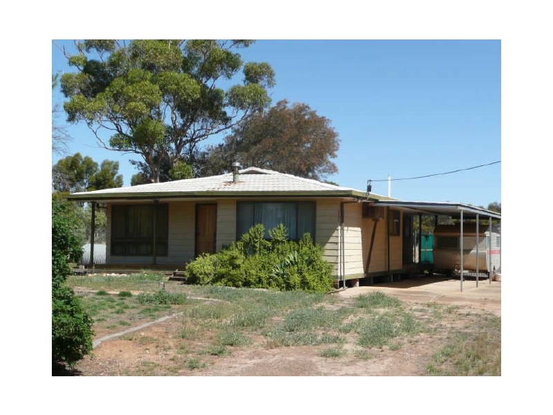 752 Government Road, Blyth SA 5462