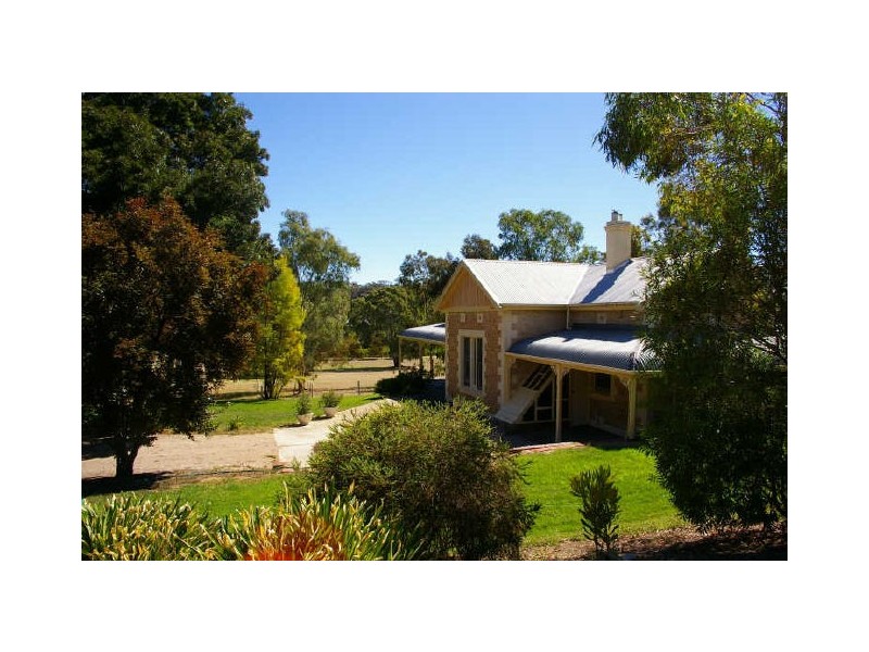 2 Dolan Road, Clare SA 5453