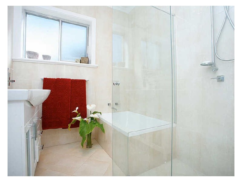 6 St Just Street, Burra SA 5417