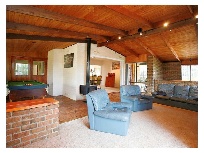 6 St Just Street, Burra SA 5417