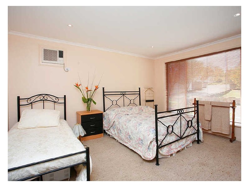 6 St Just Street, Burra SA 5417