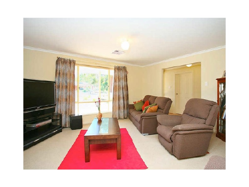 14 Rocky Glen Court, Clare SA 5453