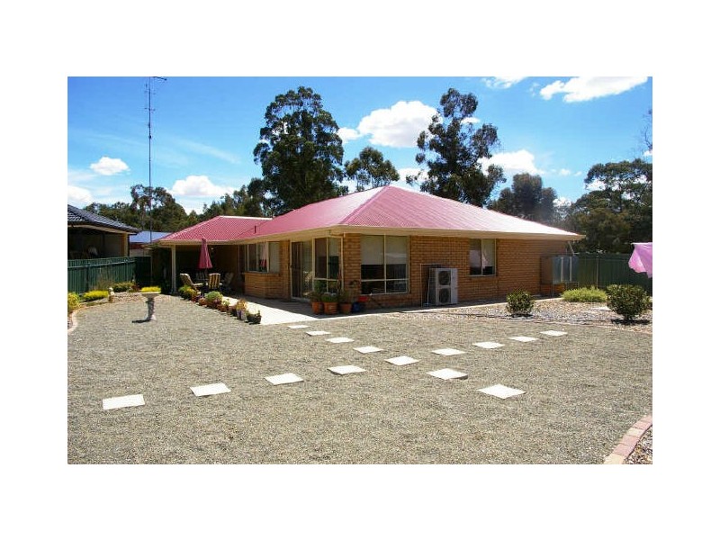 14 Rocky Glen Court, Clare SA 5453