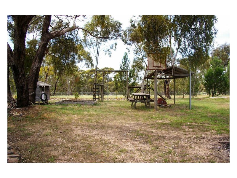 1/ Government Road, Clare SA 5453