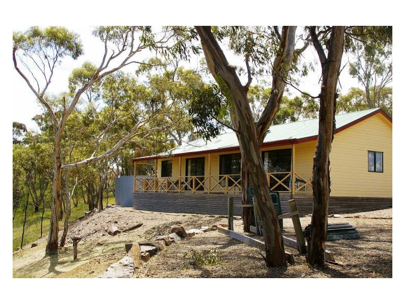 1/ Government Road, Clare SA 5453