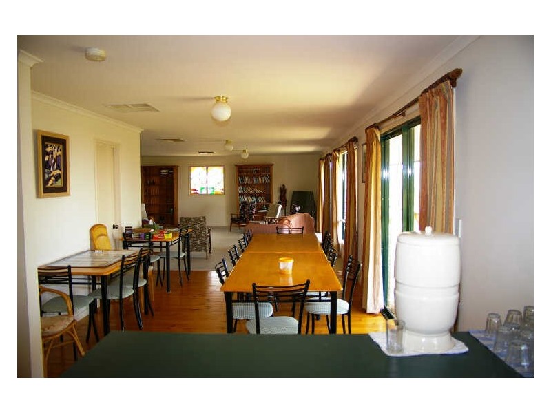 1/ Government Road, Clare SA 5453